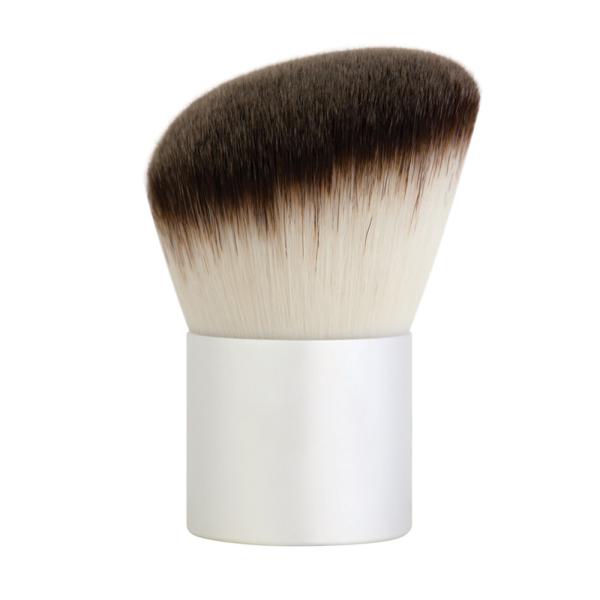 angled kabuki brush